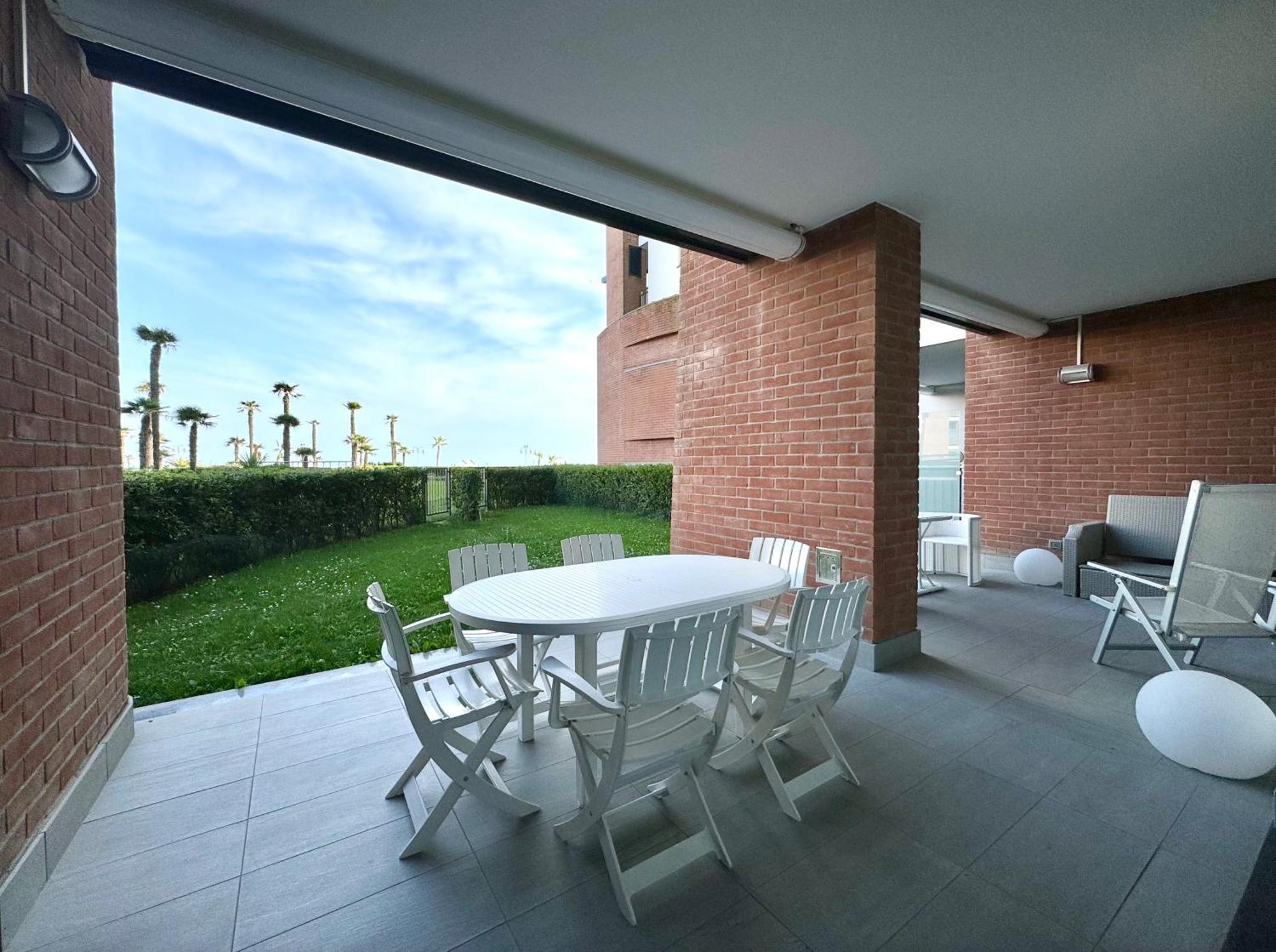 Frontemar Residenze Sul Mare - Carraro Immobiliare Jesolo - Family Apartments エクステリア 写真
